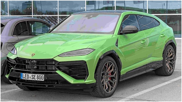 Lamborghini Urus (SUV Flex)-how much does it cost to rent a lamborghini