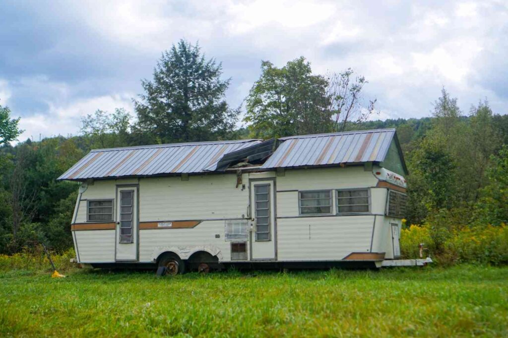 Can you move a mobile home by yourself